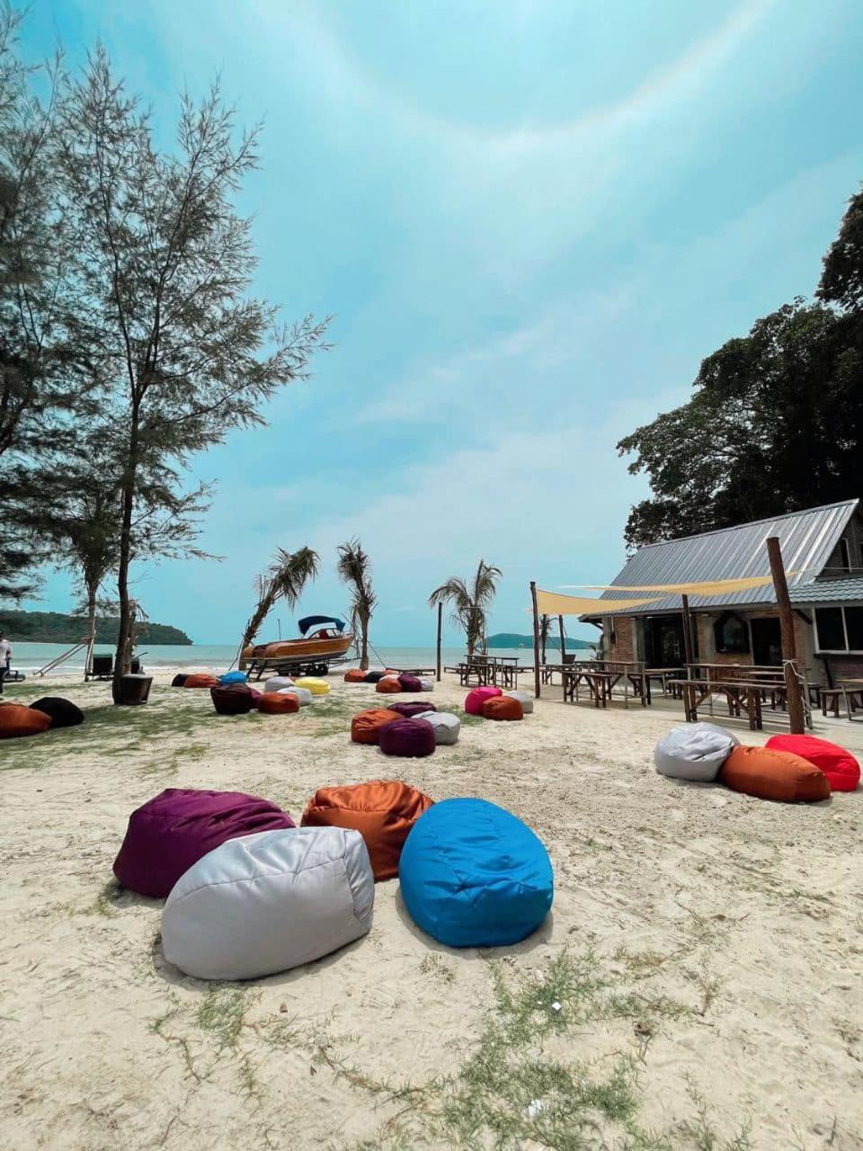 Langkawi Pantai Cenang - Private Beach Glamping Experience Zewnętrze zdjęcie